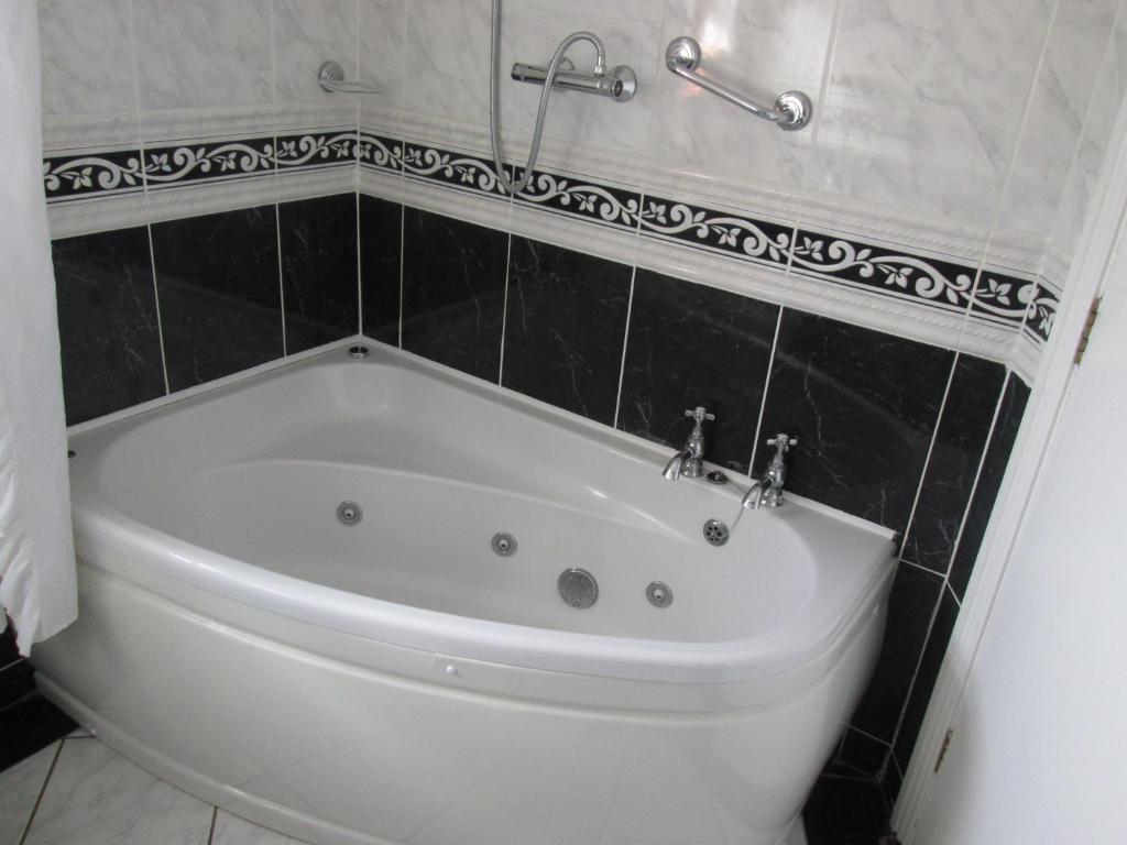 The Laurels B&B Кілкенні Номер фото
